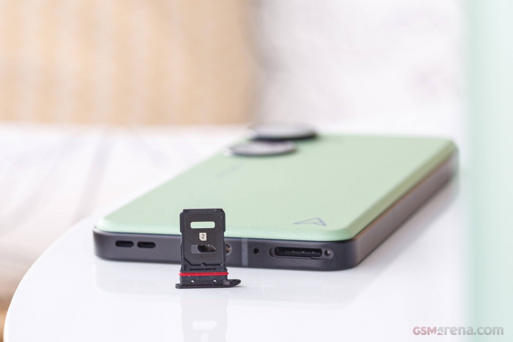 Asus Zenfone 10 hands-on photo 9