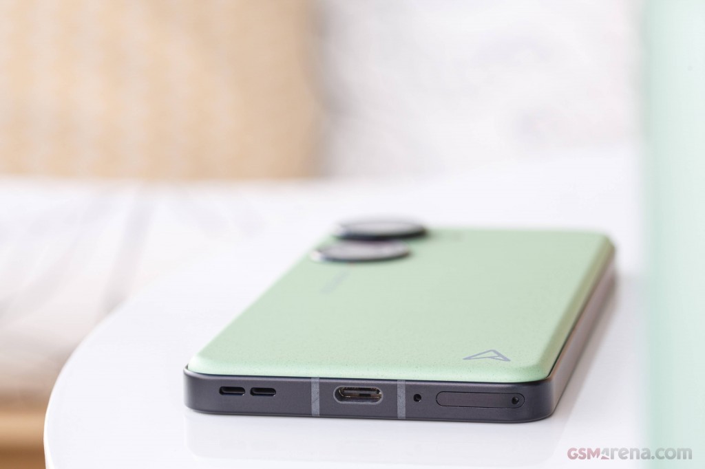 Asus Zenfone 10 hands-on photo 10