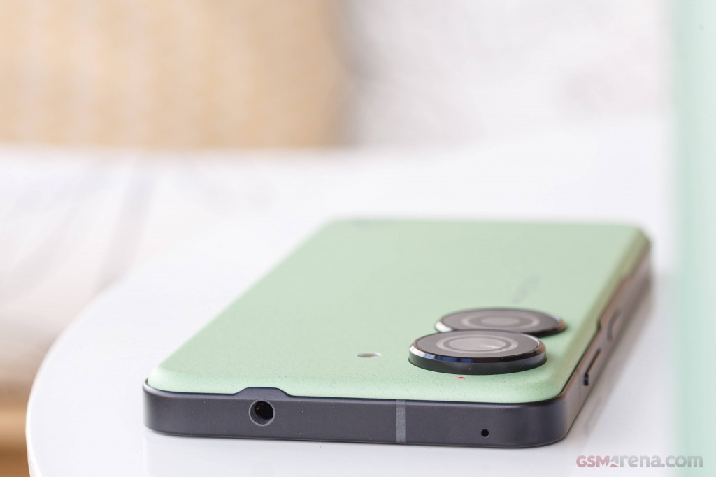 Asus Zenfone 10 hands-on photo 11