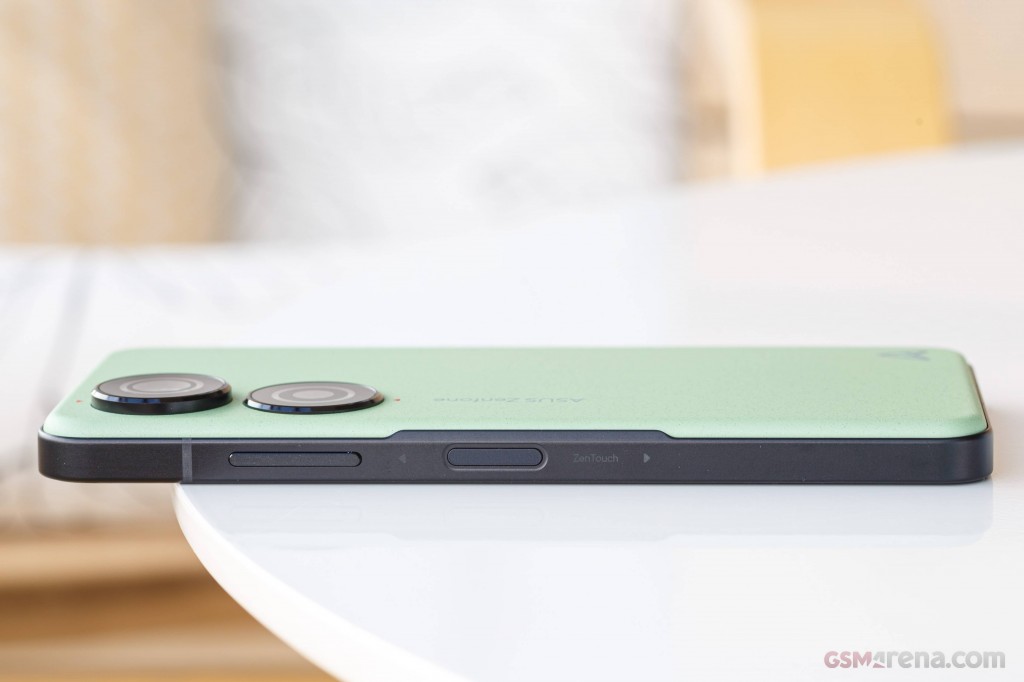 Asus Zenfone 10 hands-on photo 12