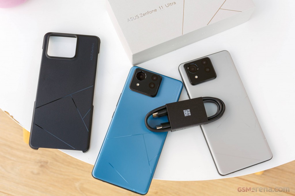 Asus Zenfone 11 Ultra hands-on photo 2