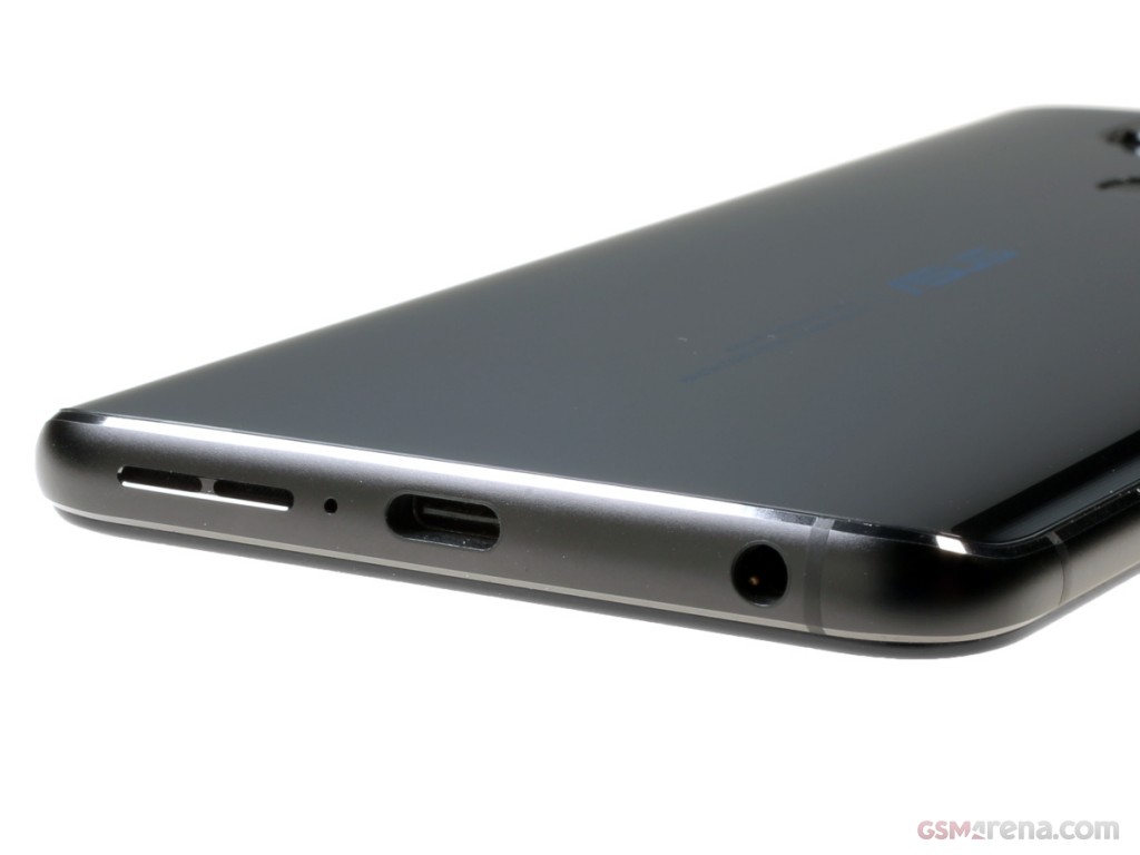 Asus Zenfone 6 ZS630KL hands-on photo 10