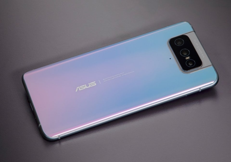 Asus Zenfone 7 view 19