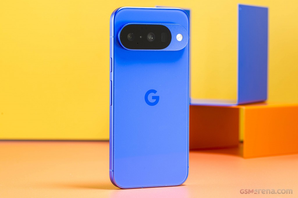 Google Pixel 10 hands-on photo 7