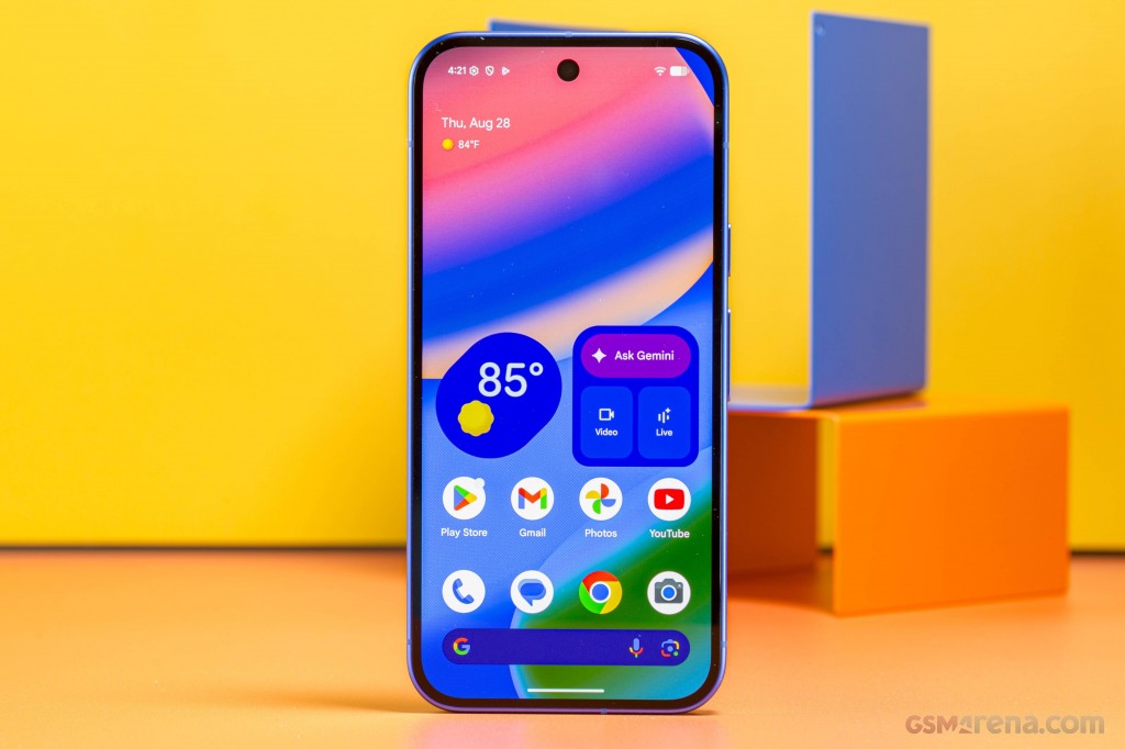 Google Pixel 10 hands-on photo 8