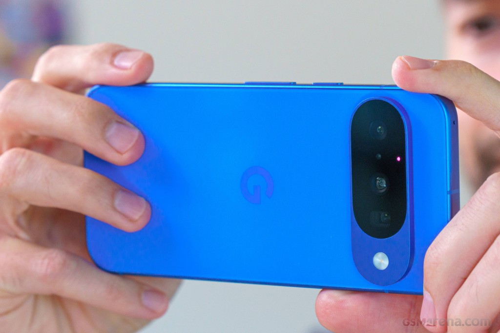 Google Pixel 10 hands-on photo 11
