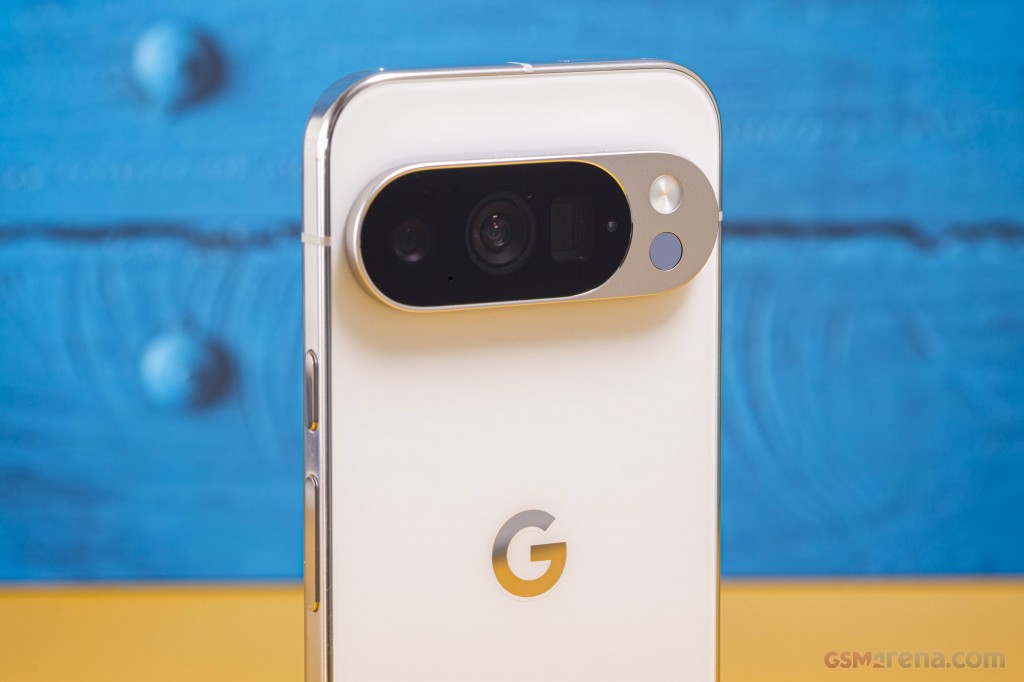 Google Pixel 10 Pro hands-on photo 3