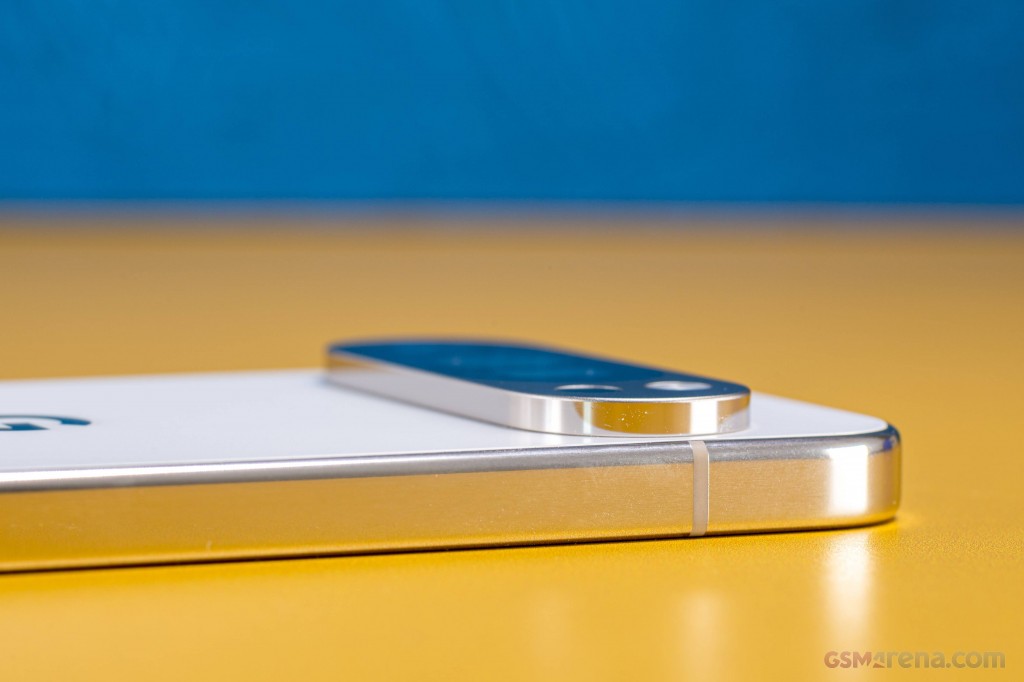 Google Pixel 10 Pro hands-on photo 10