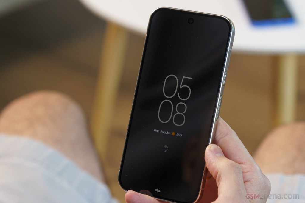 Google Pixel 10 Pro hands-on photo 20
