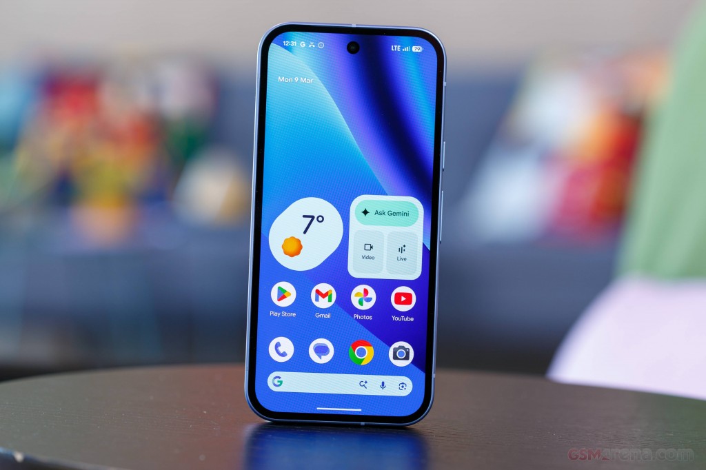 Google Pixel 10a hands-on photo 4