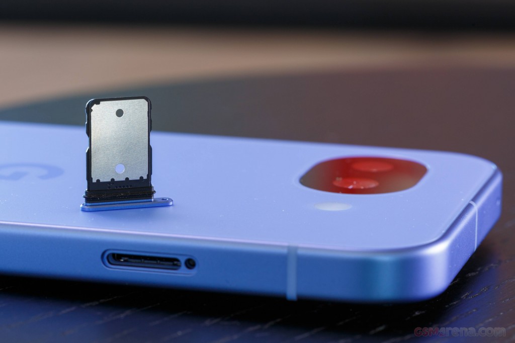 Google Pixel 10a hands-on photo 9
