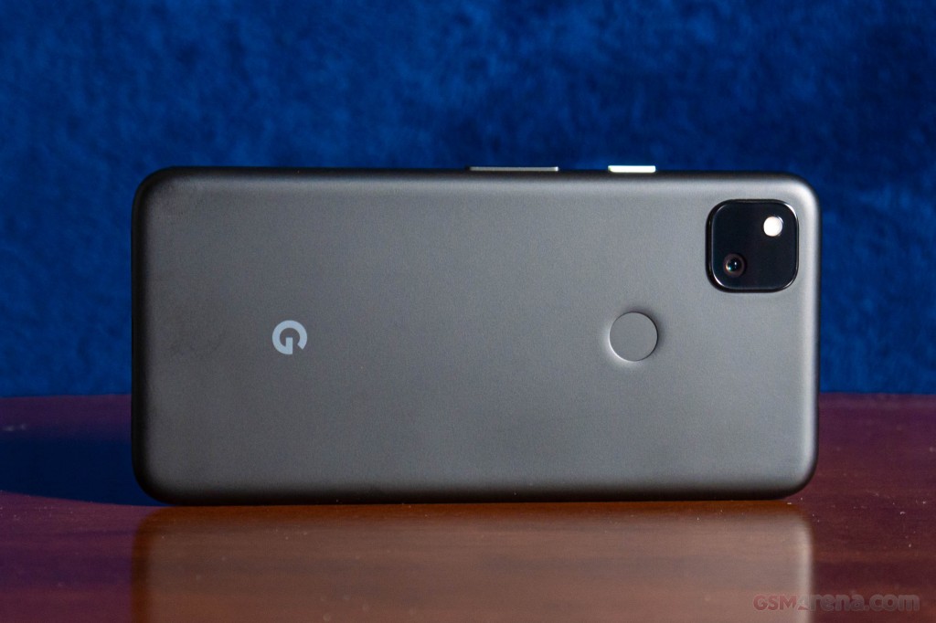 Google Pixel 4a hands-on photo 3