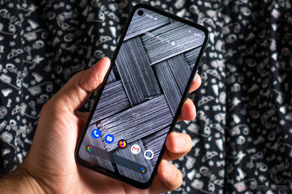 Google Pixel 4a hands-on photo 10