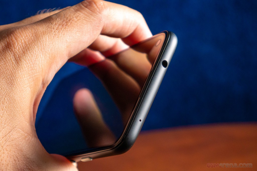 Google Pixel 4a hands-on photo 14