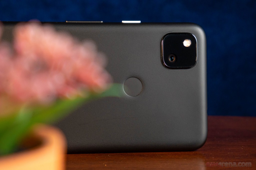 Google Pixel 4a hands-on photo 25