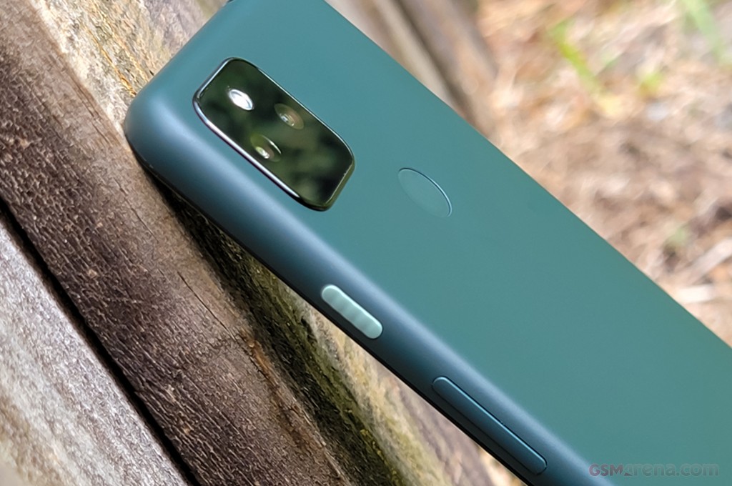 Google Pixel 5a 5G hands-on photo 1