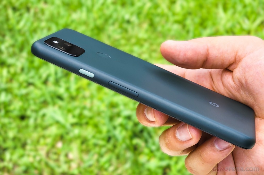 Google Pixel 5a 5G hands-on photo 5