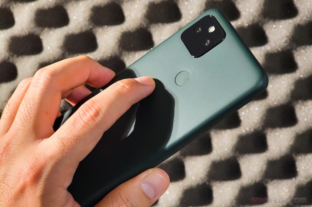 Google Pixel 5a 5G hands-on photo 16