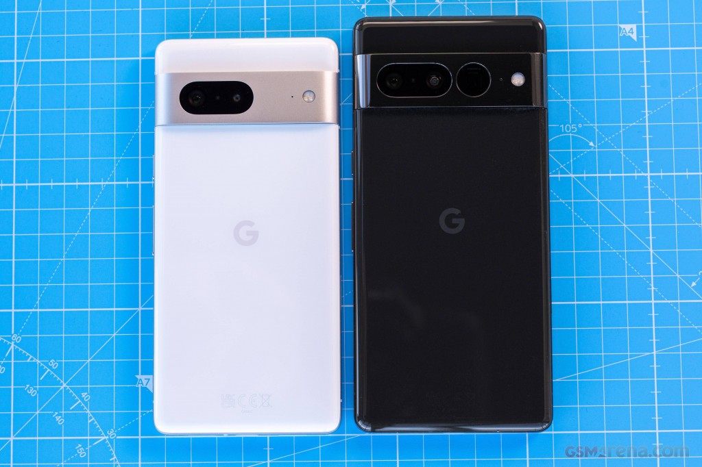 Google Pixel 7 hands-on photo 2