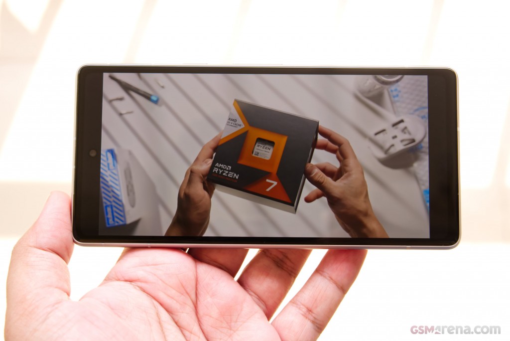 Google Pixel 7a hands-on photo 8