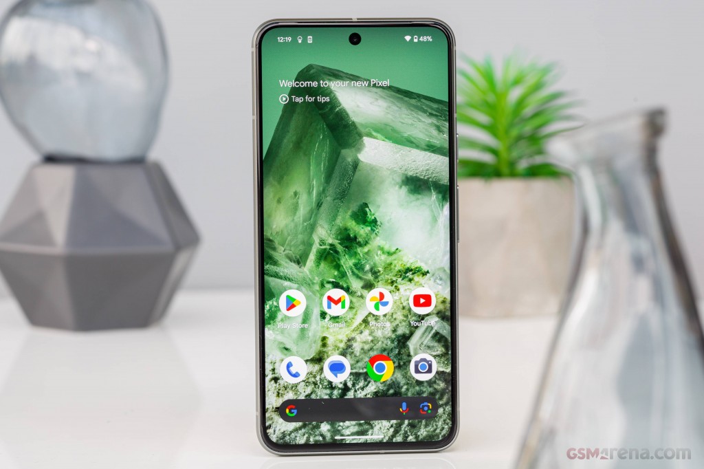 Google Pixel 8 hands-on photo 6