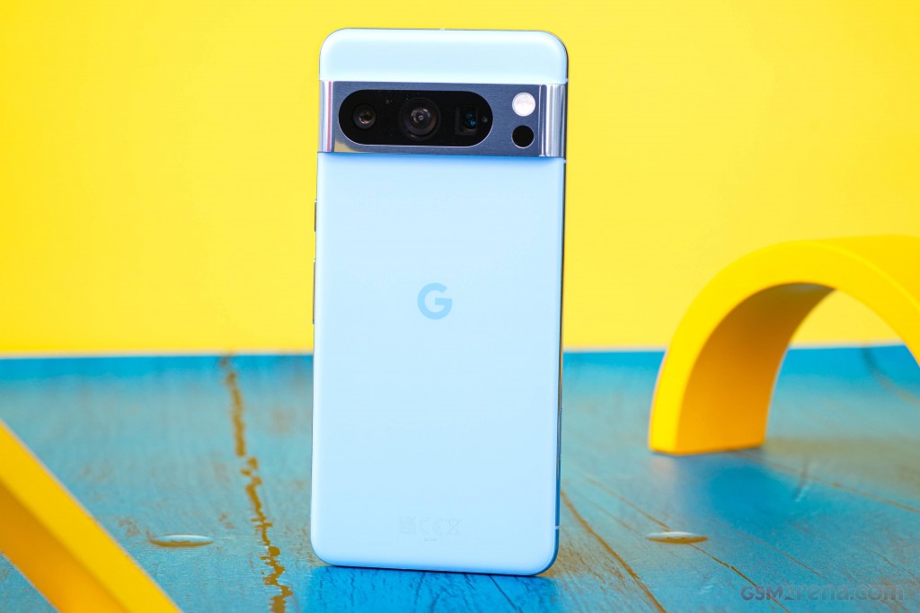 Google Pixel 8 Pro hands-on photo 13