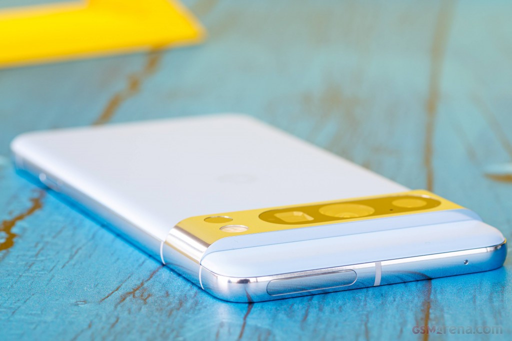Google Pixel 8 Pro hands-on photo 22