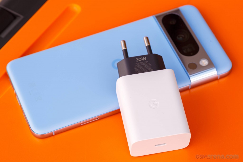 Google Pixel 8 Pro hands-on photo 23