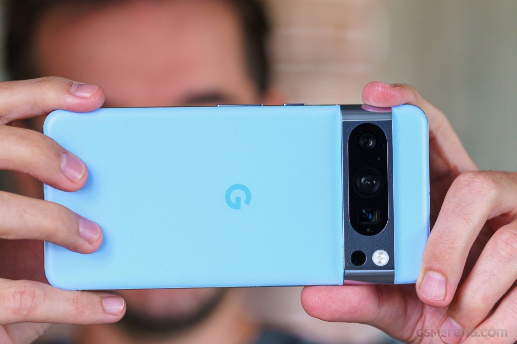 Google Pixel 8 Pro hands-on photo 27