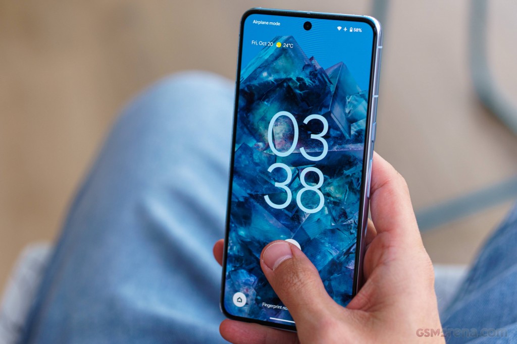 Google Pixel 8 Pro hands-on photo 31