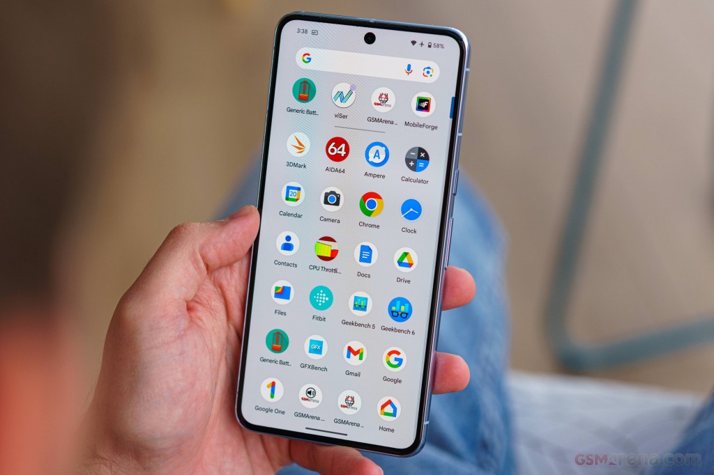 Google Pixel 8 Pro hands-on photo 33