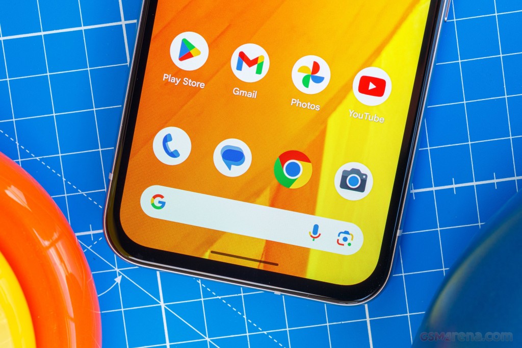 Google Pixel 8a hands-on photo 7