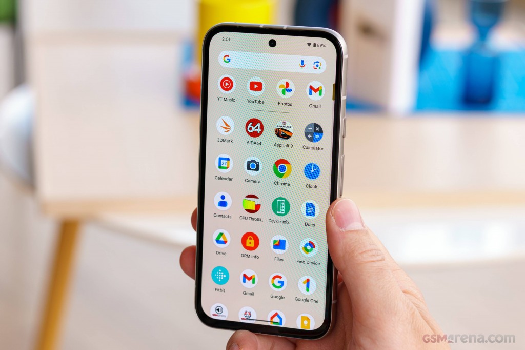 Google Pixel 8a hands-on photo 20