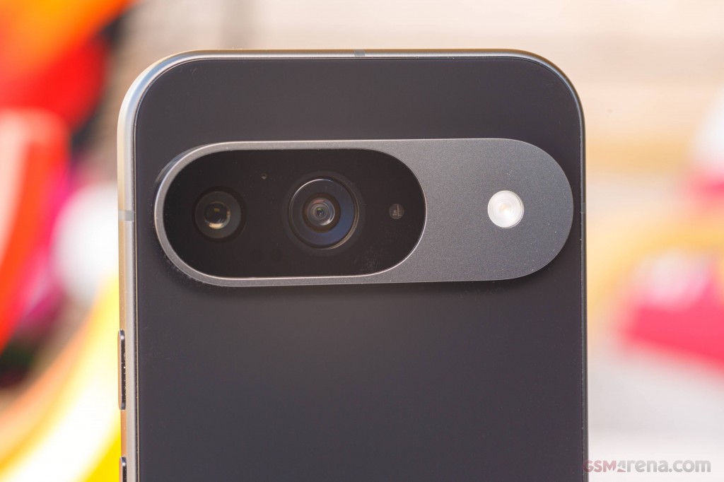 Google Pixel 9 hands-on photo 7