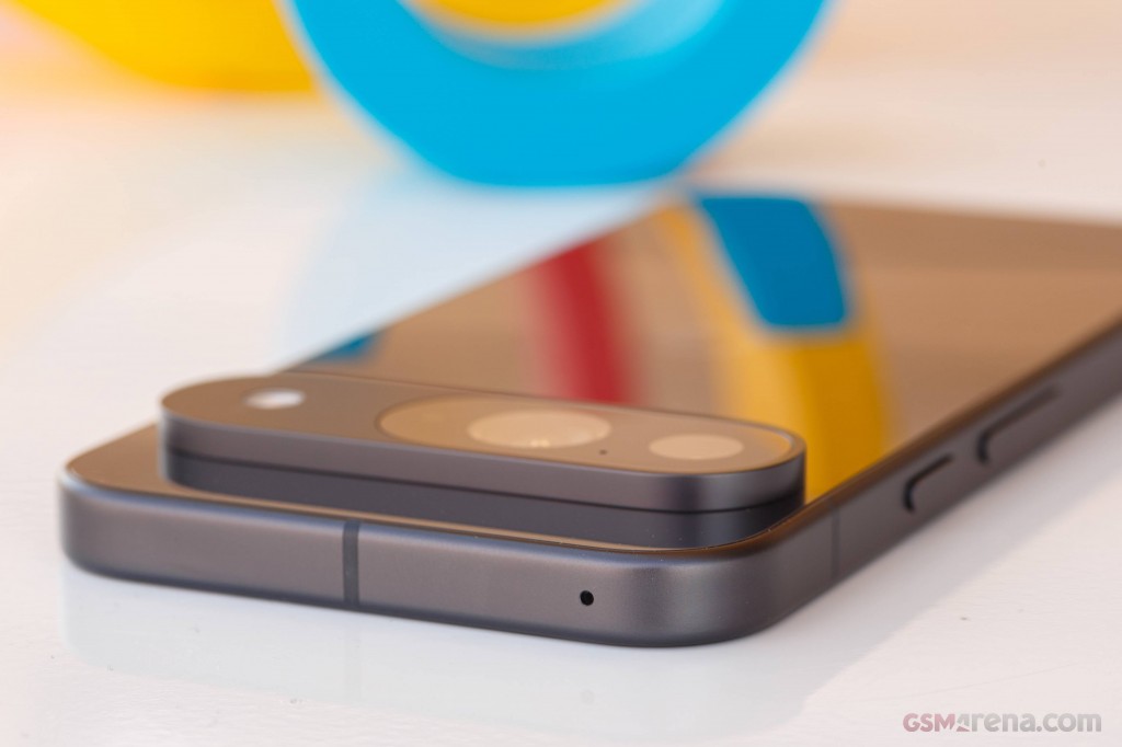 Google Pixel 9 hands-on photo 12