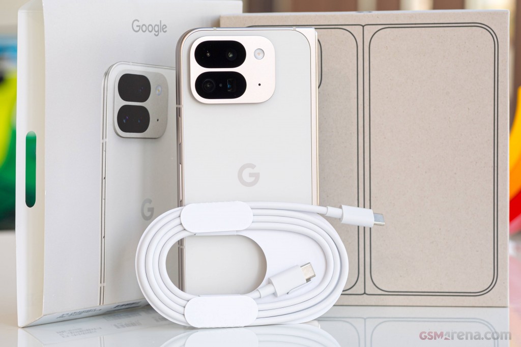 Google Pixel 9 Pro Fold hands-on photo 1