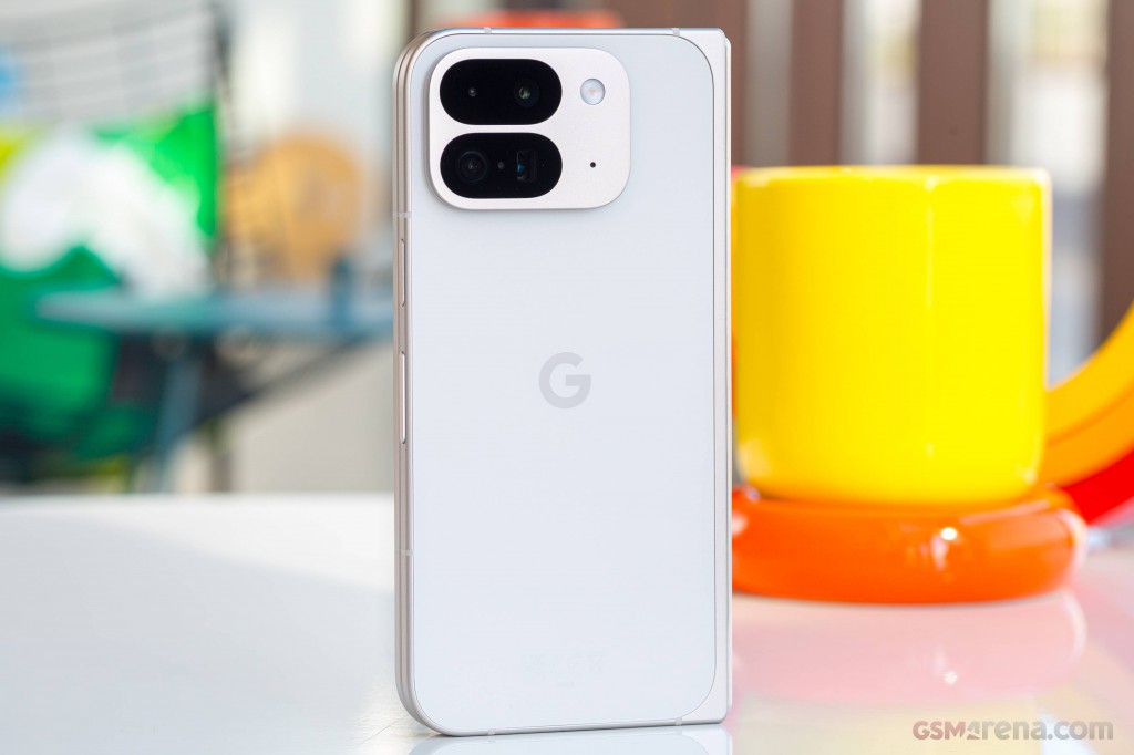 Google Pixel 9 Pro Fold hands-on photo 3