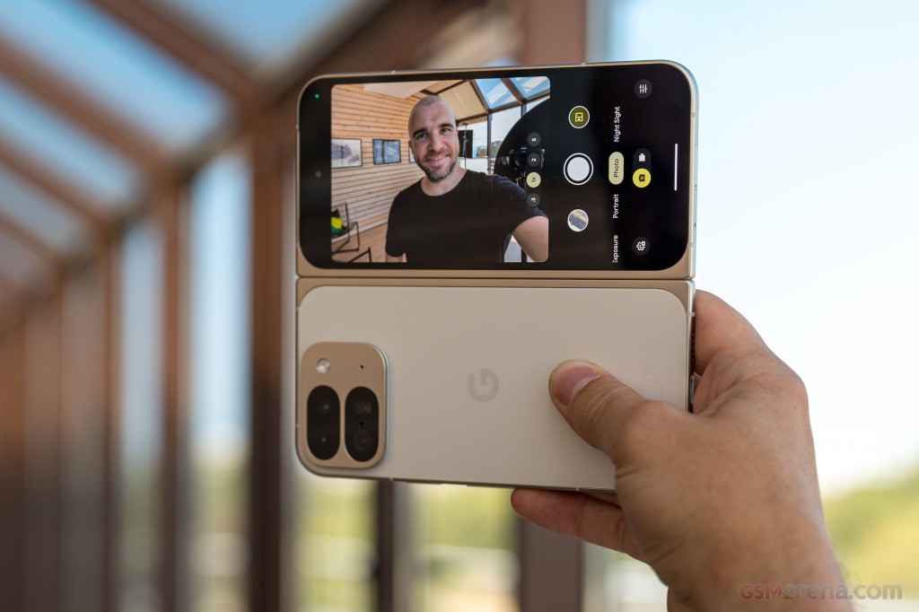 Google Pixel 9 Pro Fold hands-on photo 14