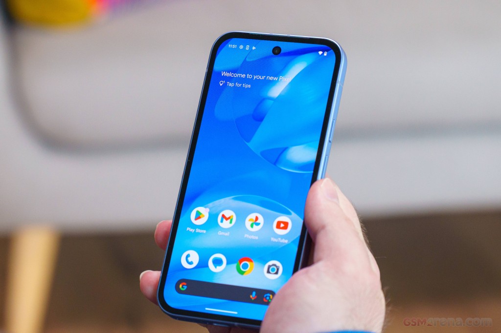 Google Pixel 9a hands-on photo 15