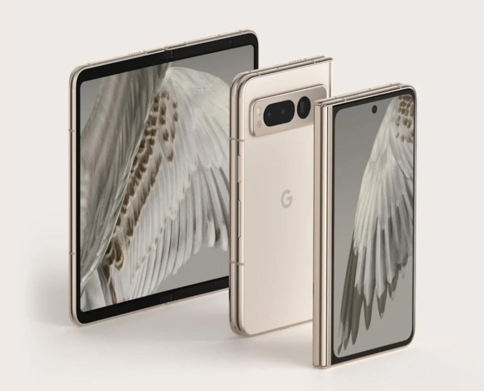 Google Pixel Fold view 6