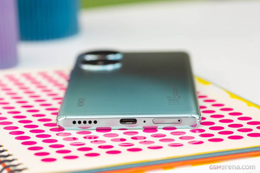 Honor 70 hands-on photo 8