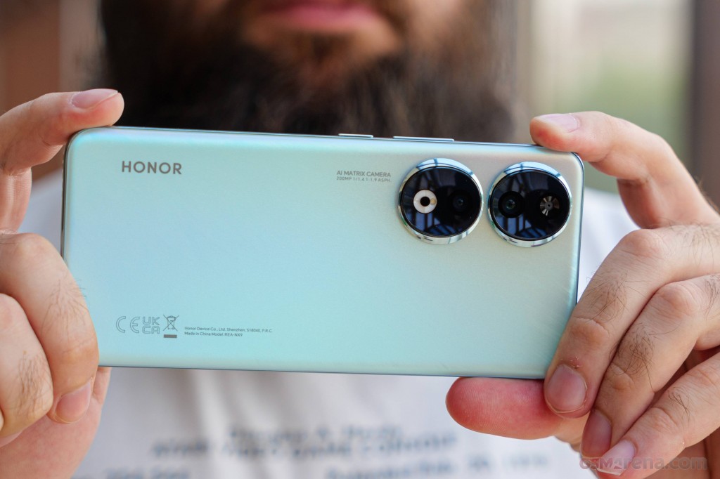 Honor 90 hands-on photo 17