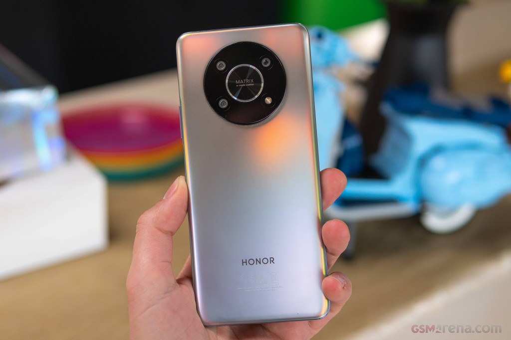Honor Magic4 Lite hands-on photo 3