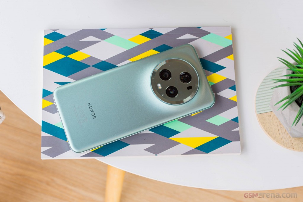 Honor Magic5 Pro hands-on photo 3
