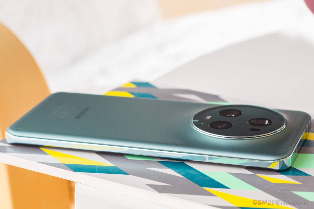 Honor Magic5 Pro hands-on photo 9