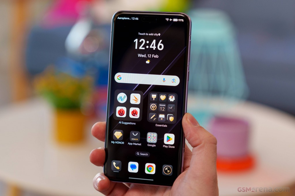 Honor Magic7 RSR Porsche Design hands-on photo 19