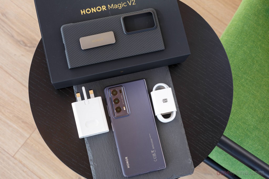 Honor Magic V2 hands-on photo 1