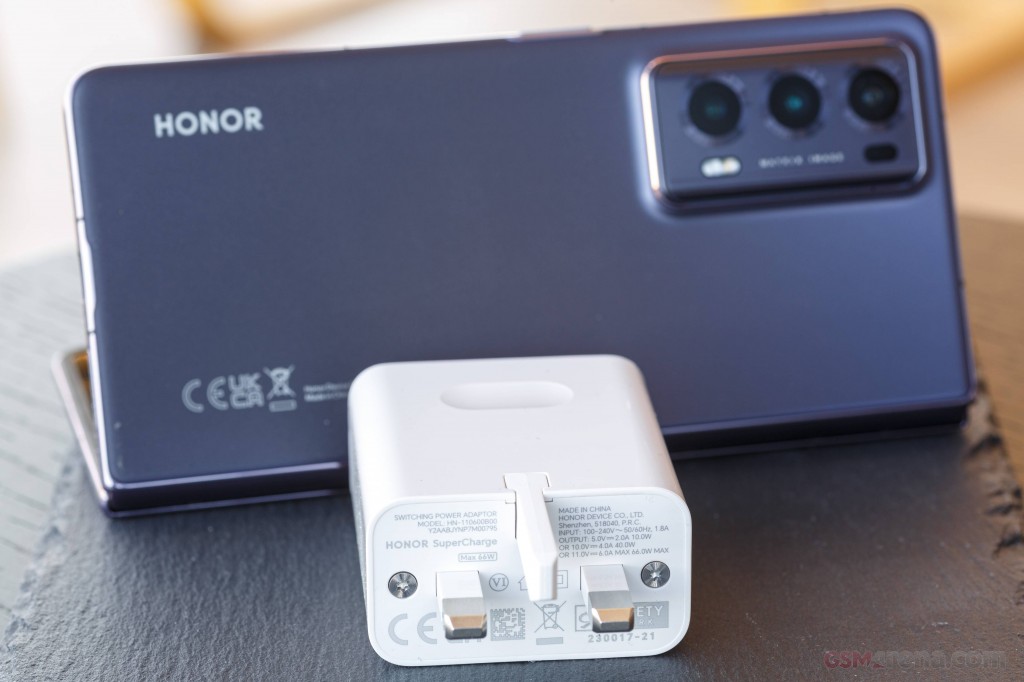 Honor Magic V2 hands-on photo 2