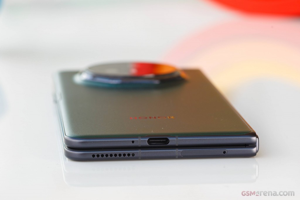 Honor Magic V3 hands-on photo 21