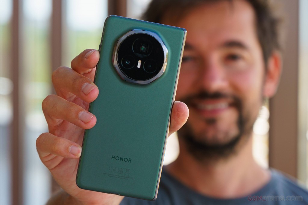 Honor Magic V3 hands-on photo 31